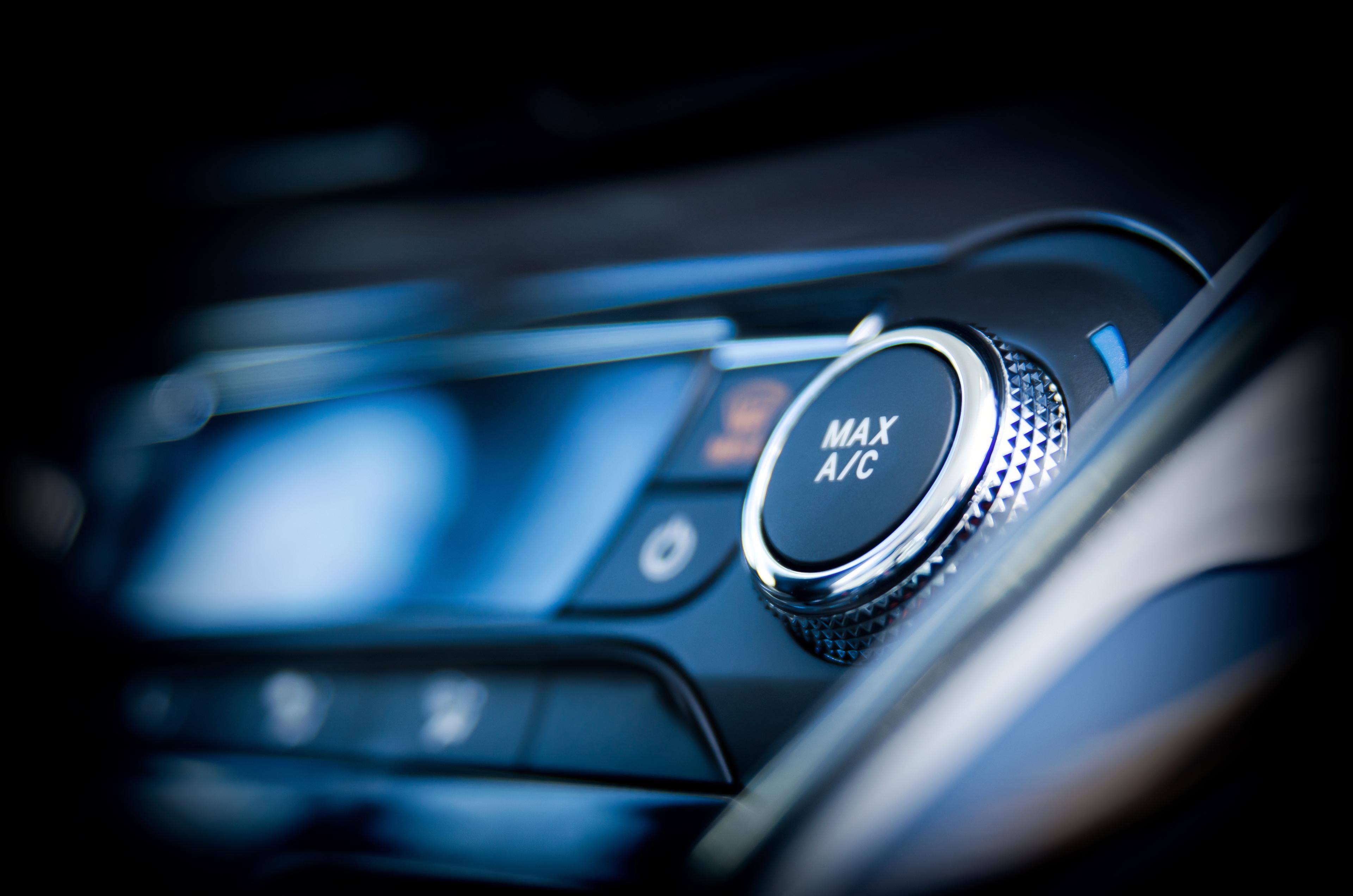 Air con button