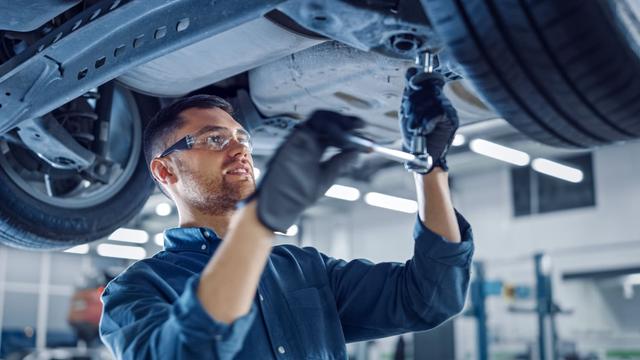What Can Fail An MOT & How To Pass | Bumper