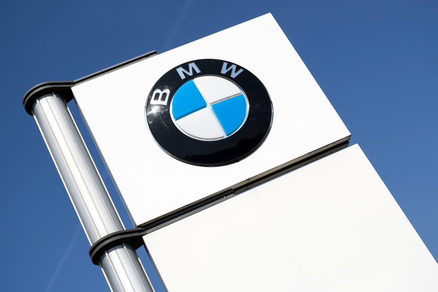 BMW Sign
