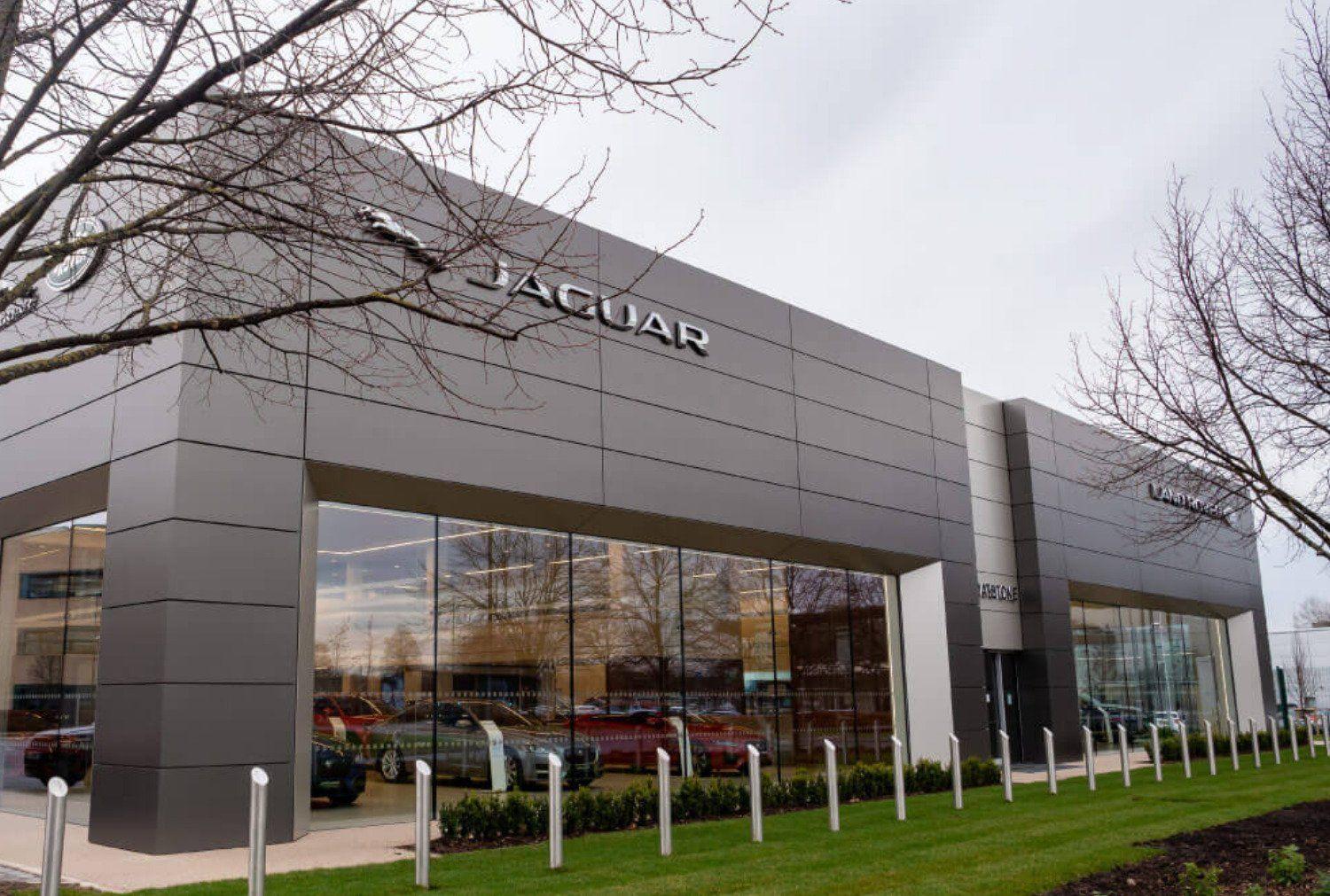 Stratstone Land Rover Nottingham