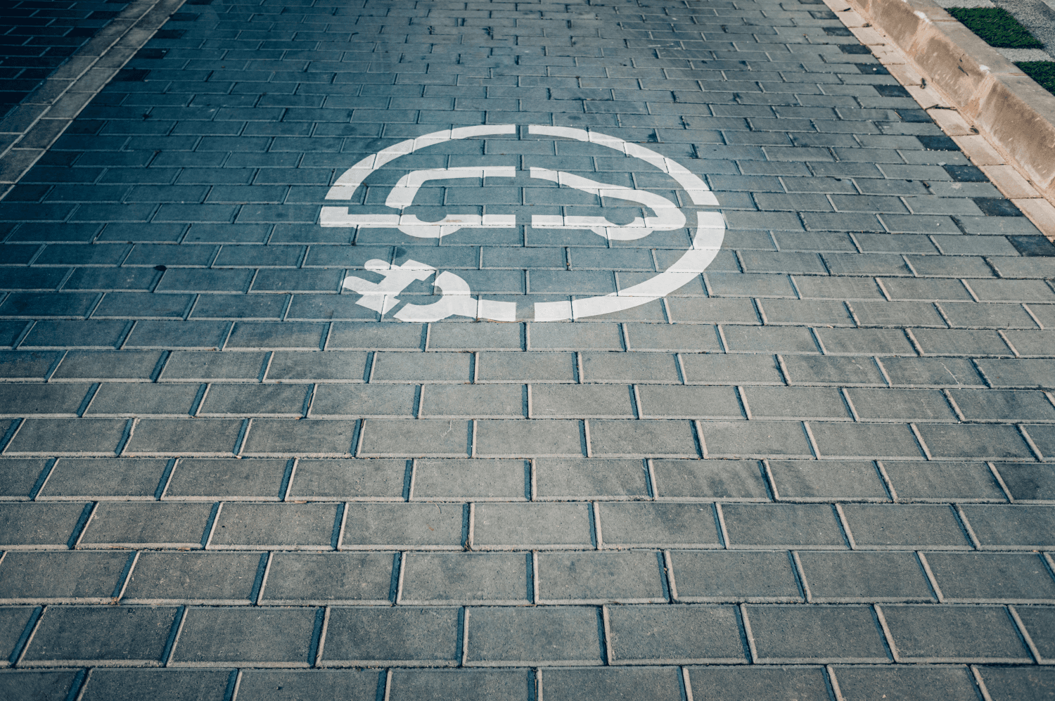 Electric vehicle charging spot