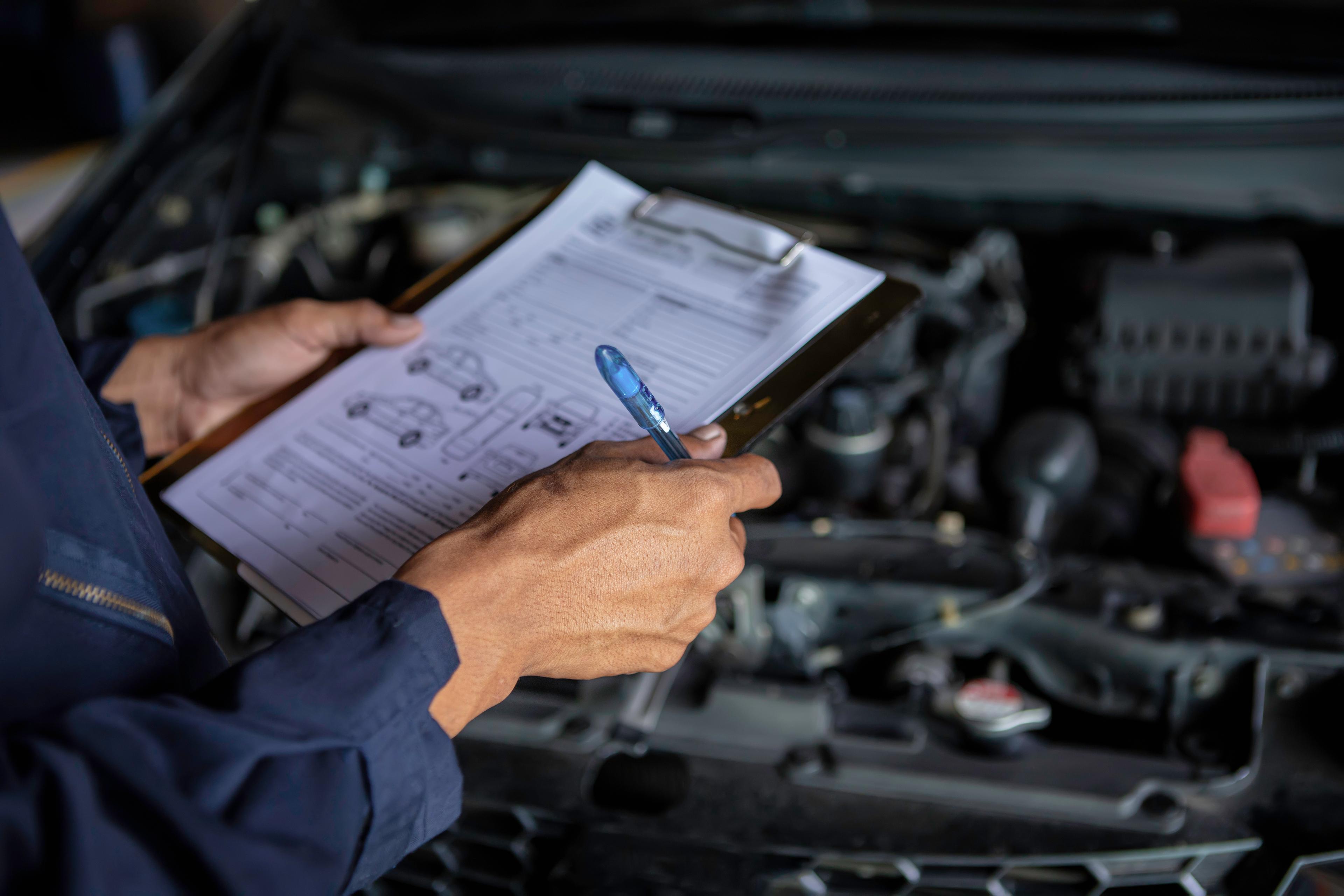 Technician performing MOT